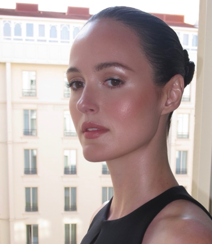@florriewhitemakeup
