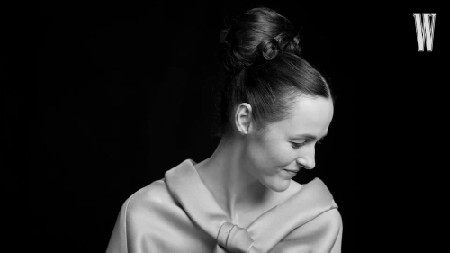 W_Magazine_Screen_Tests_0902.jpg